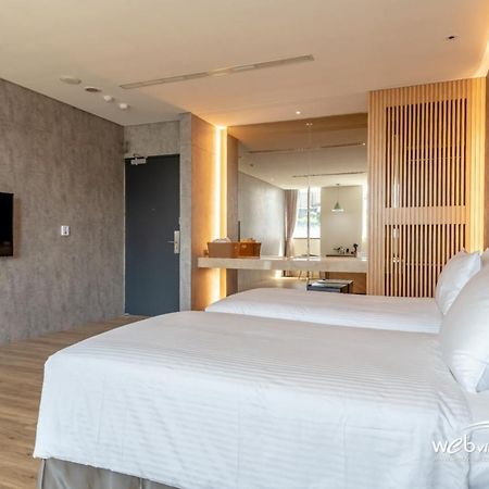 玩行旅台北館 Hotell Taipei Exteriör bild