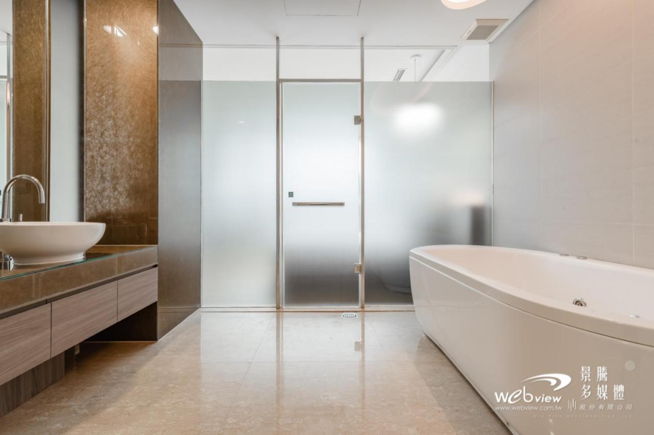 玩行旅台北館 Hotell Taipei Exteriör bild