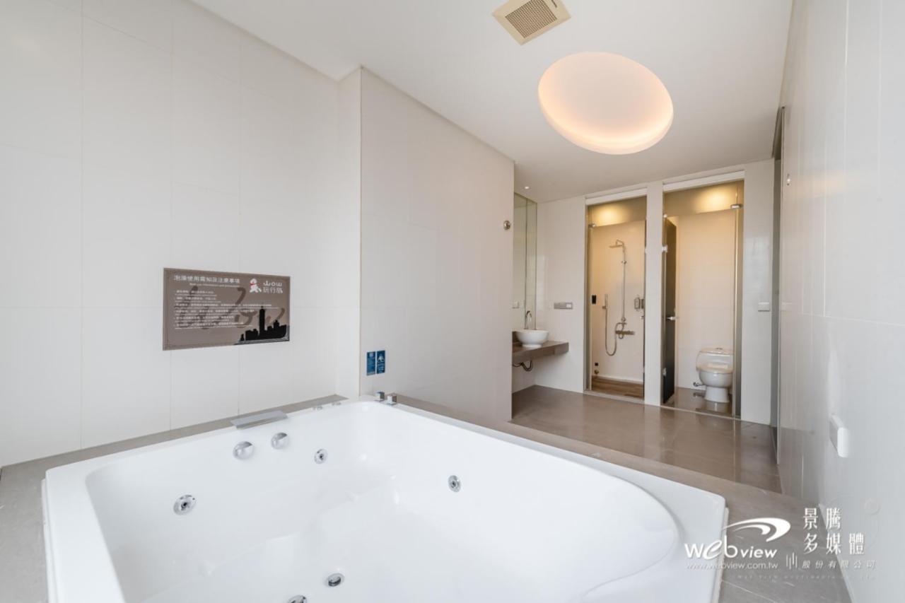 玩行旅台北館 Hotell Taipei Exteriör bild